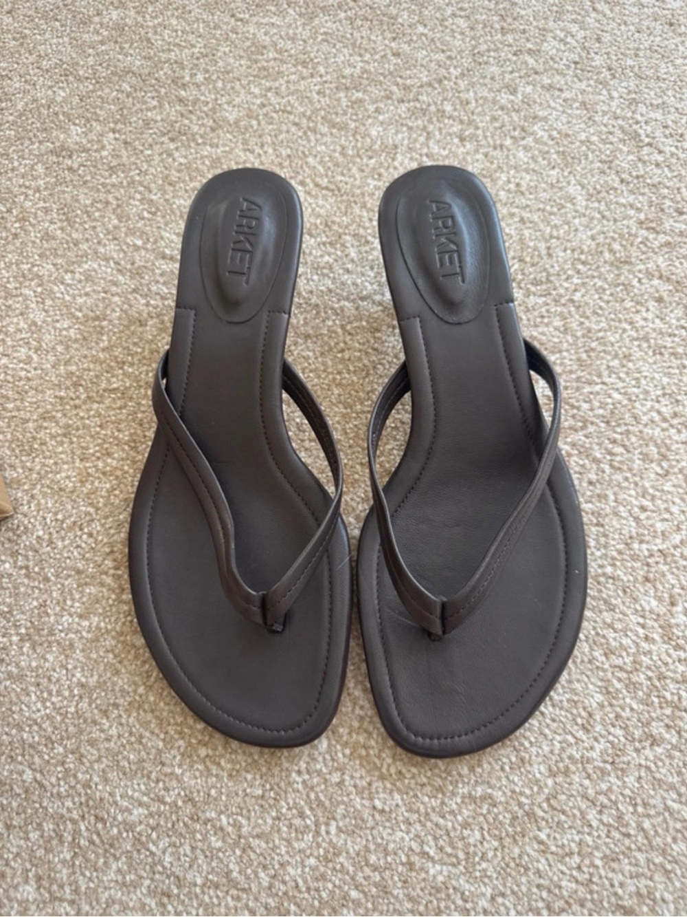 Arket Brown Leather Toe-Post Sandals